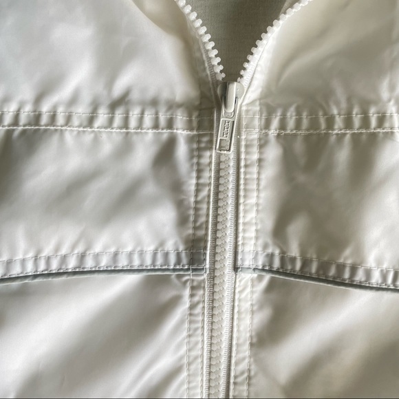 90's Vintage White Silver Windbreaker Bomber Jacket - Picture 4 of 10